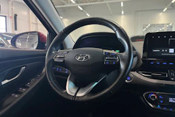 punainen Hyundai i30 Wagon 2021 kuva 13.
