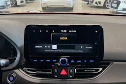 punainen Hyundai i30 Wagon 2021 kuva 17.