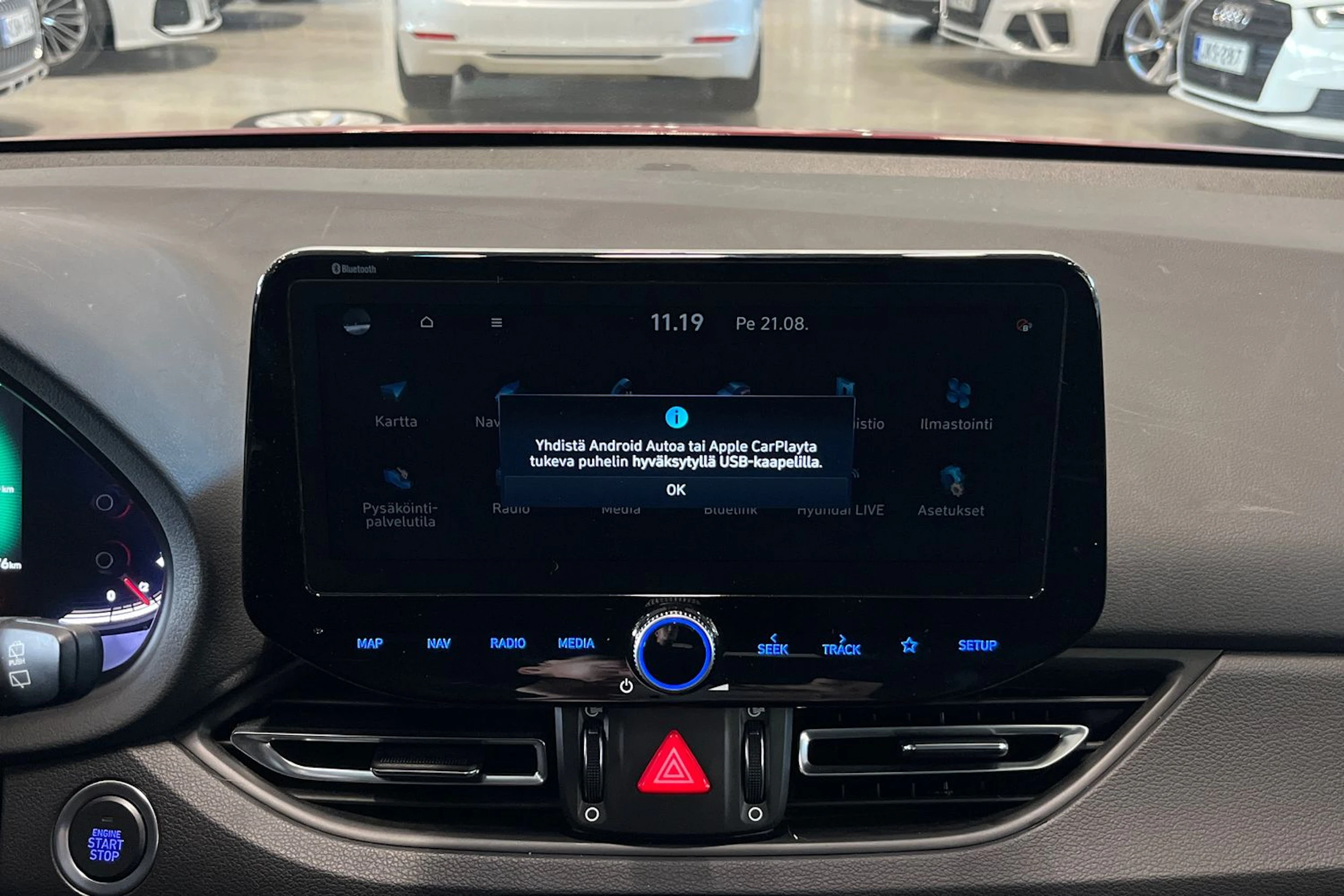 punainen Hyundai i30 Wagon 2021 kuva 18.