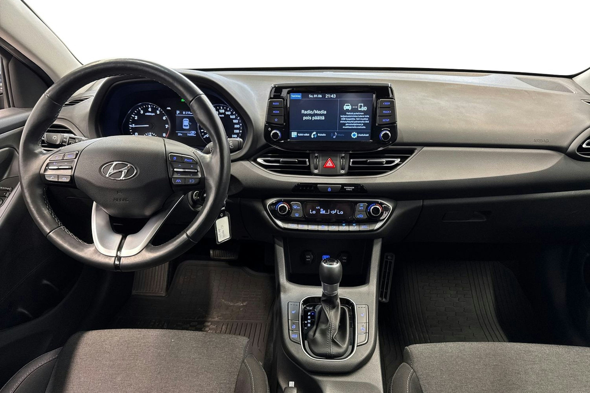 harmaa Hyundai i30 Wagon 2021 kuva 9.