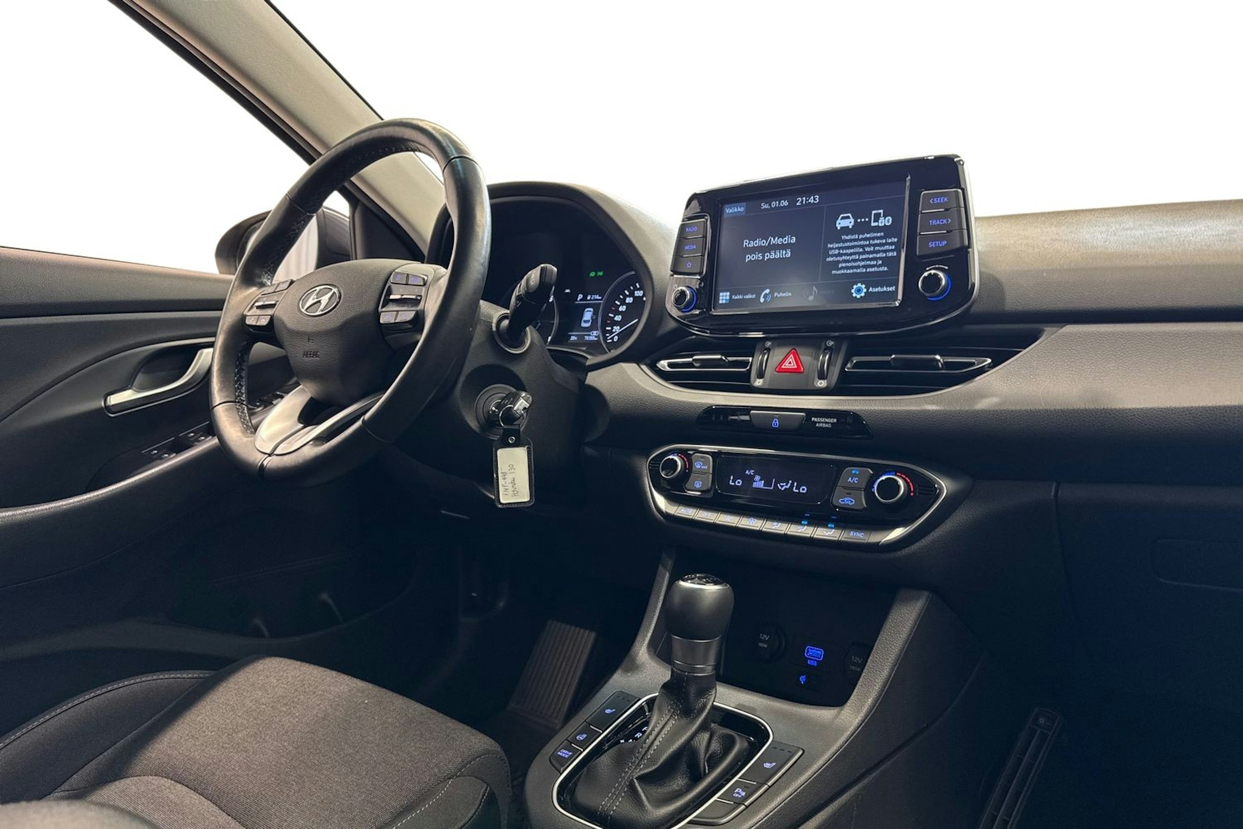 harmaa Hyundai i30 Wagon 2021 kuva 10.