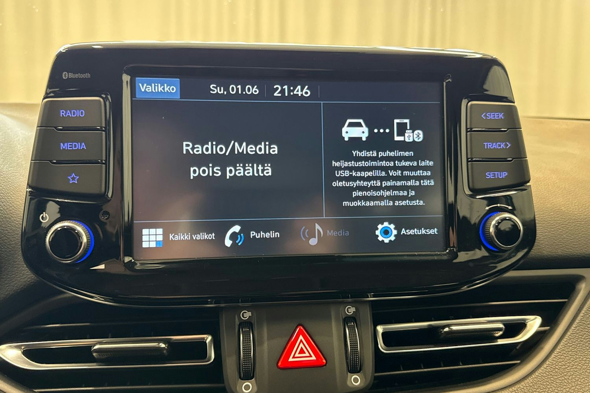 harmaa Hyundai i30 Wagon 2021 kuva 19.