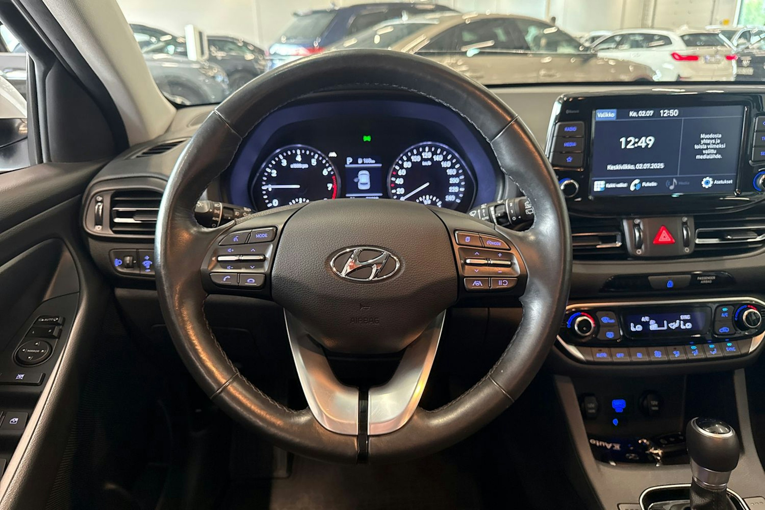 valkoinen Hyundai i30 Wagon 2021 kuva 14.