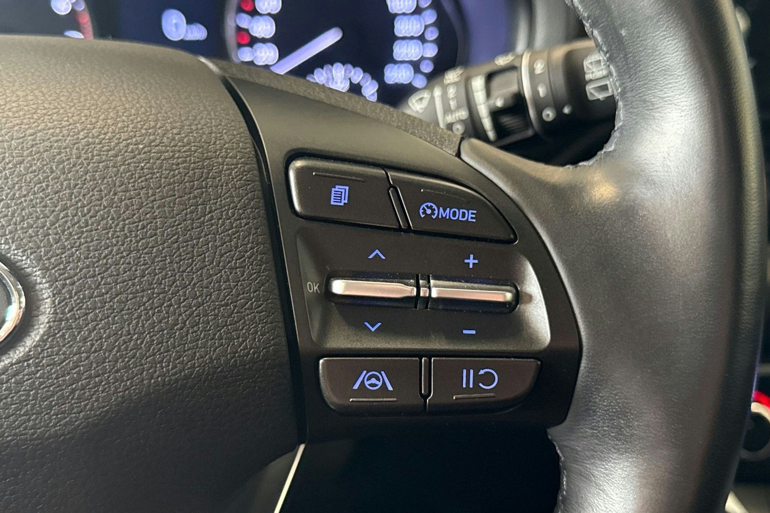 valkoinen Hyundai i30 Wagon 2021 kuva 16.