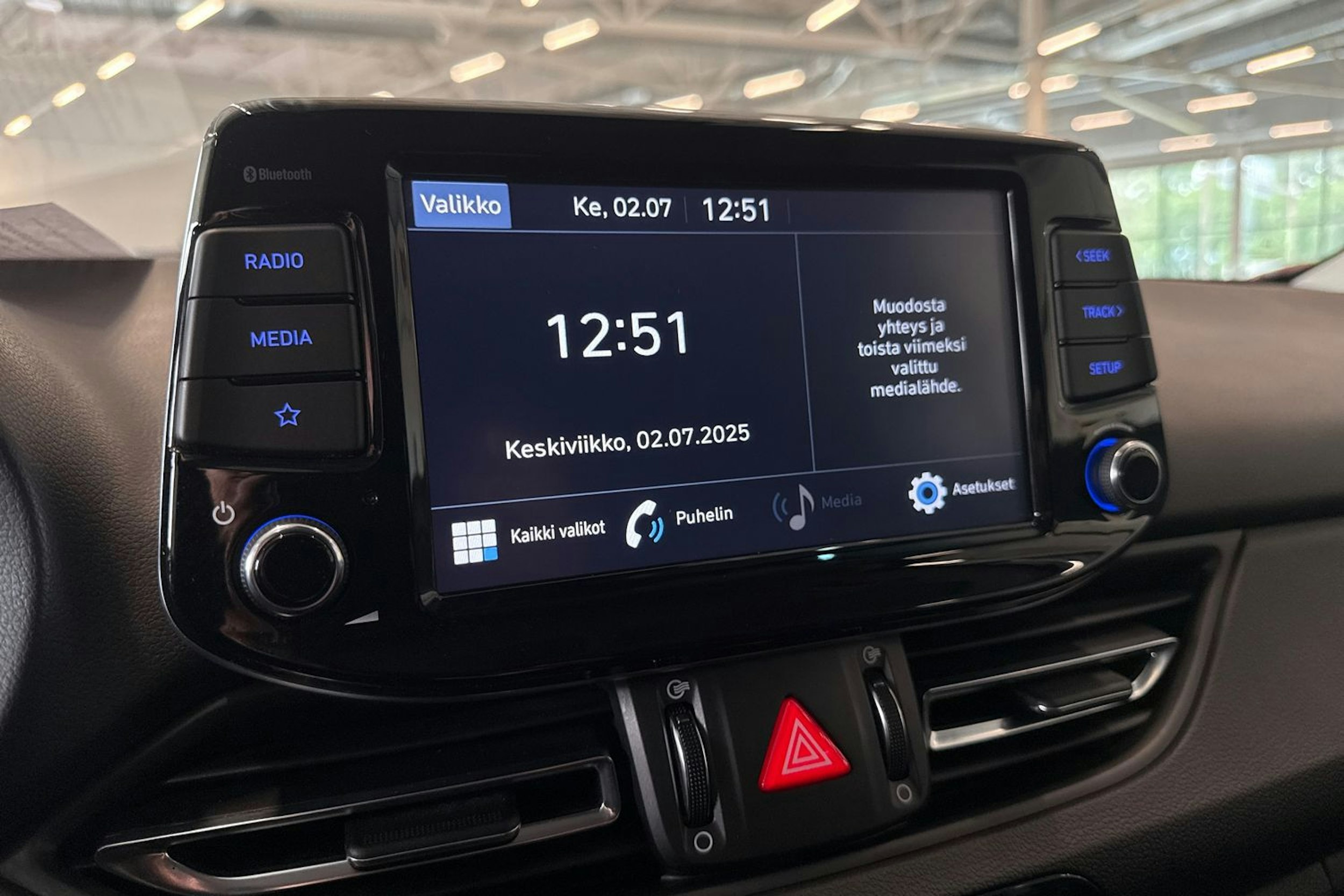 valkoinen Hyundai i30 Wagon 2021 kuva 20.