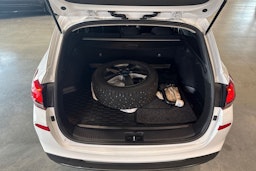 valkoinen Hyundai i30 Wagon 2021 kuva 24.