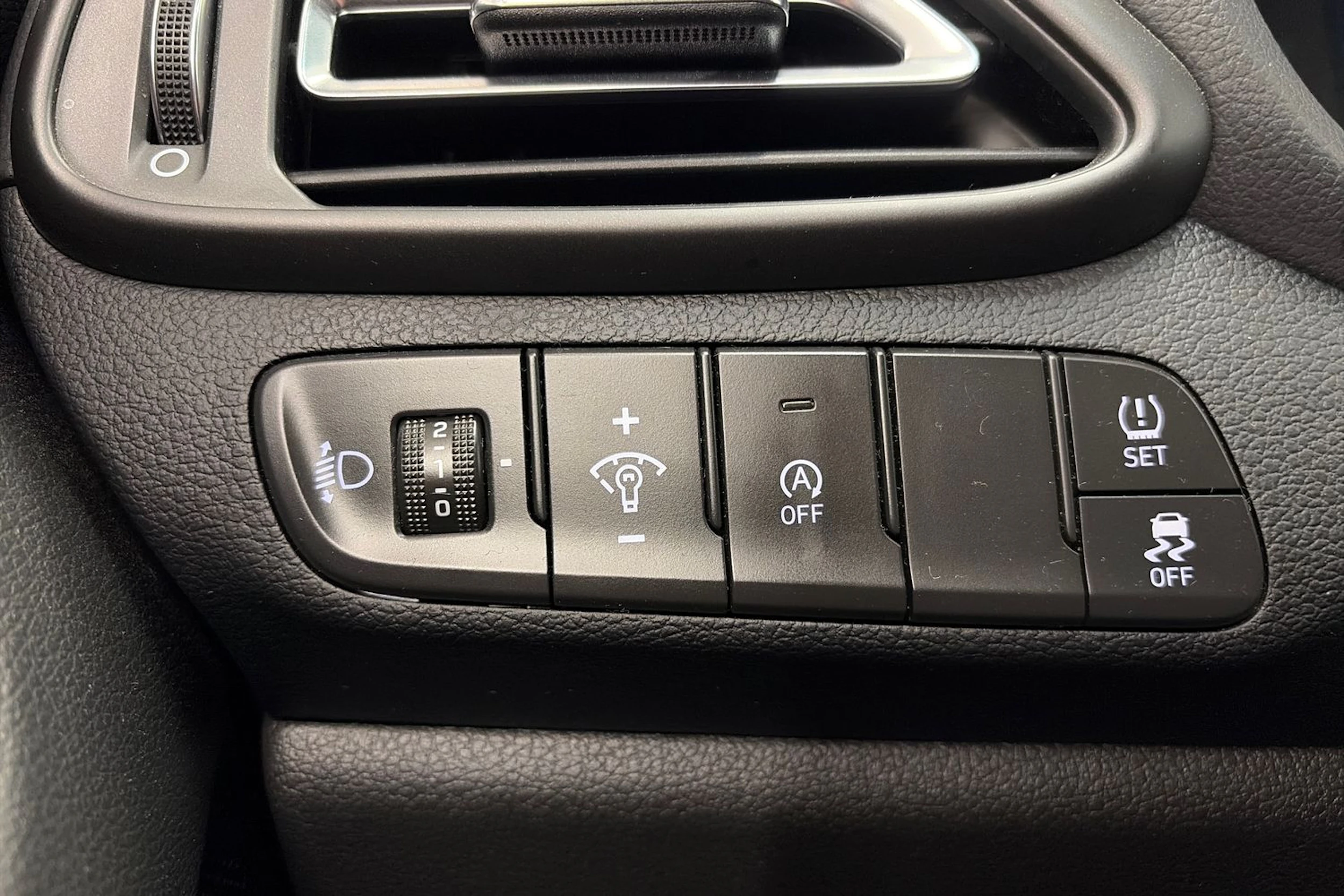 met. ruskea (beige) Hyundai i30 Wagon 2021 kuva 26.