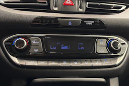 met. ruskea (beige) Hyundai i30 Wagon 2021 kuva 29.