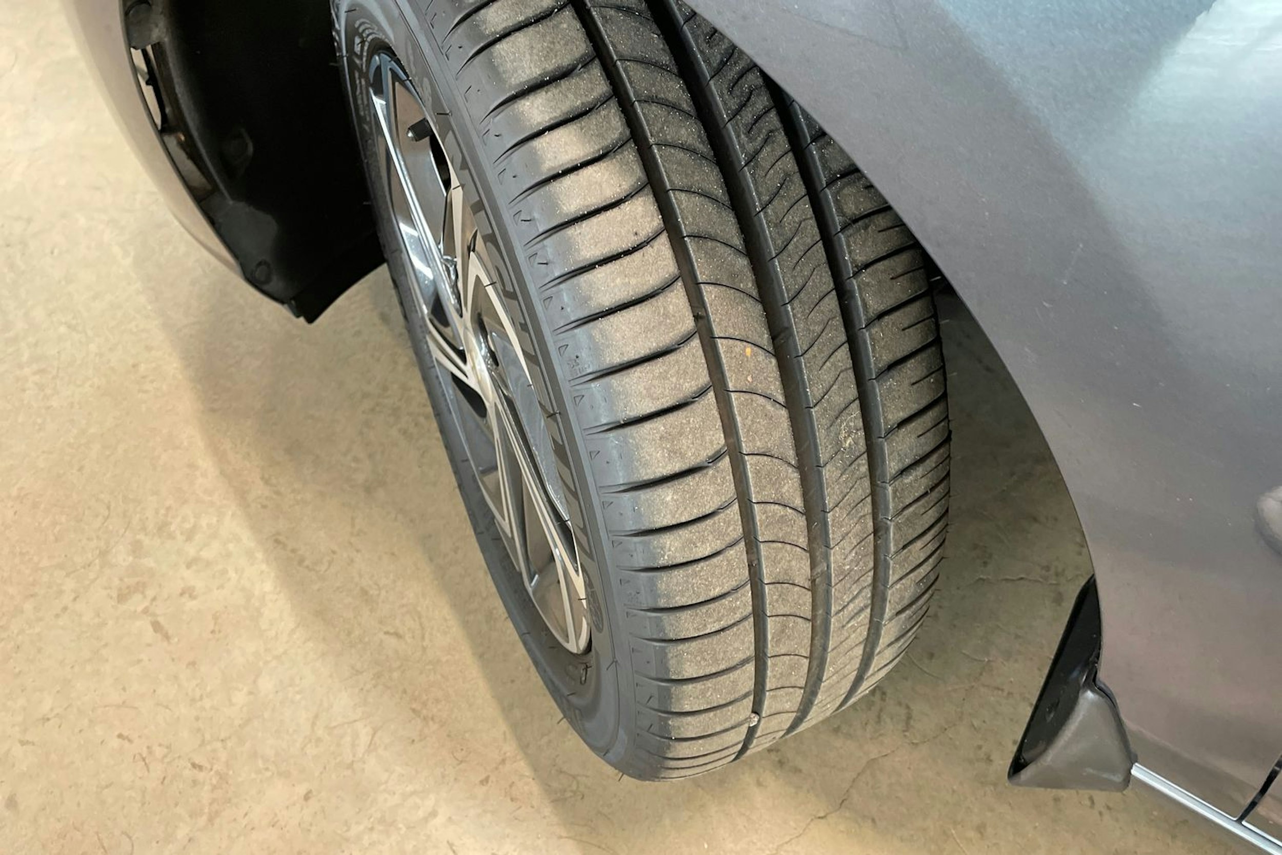 harmaa Hyundai i30 Wagon 2021 kuva 13.