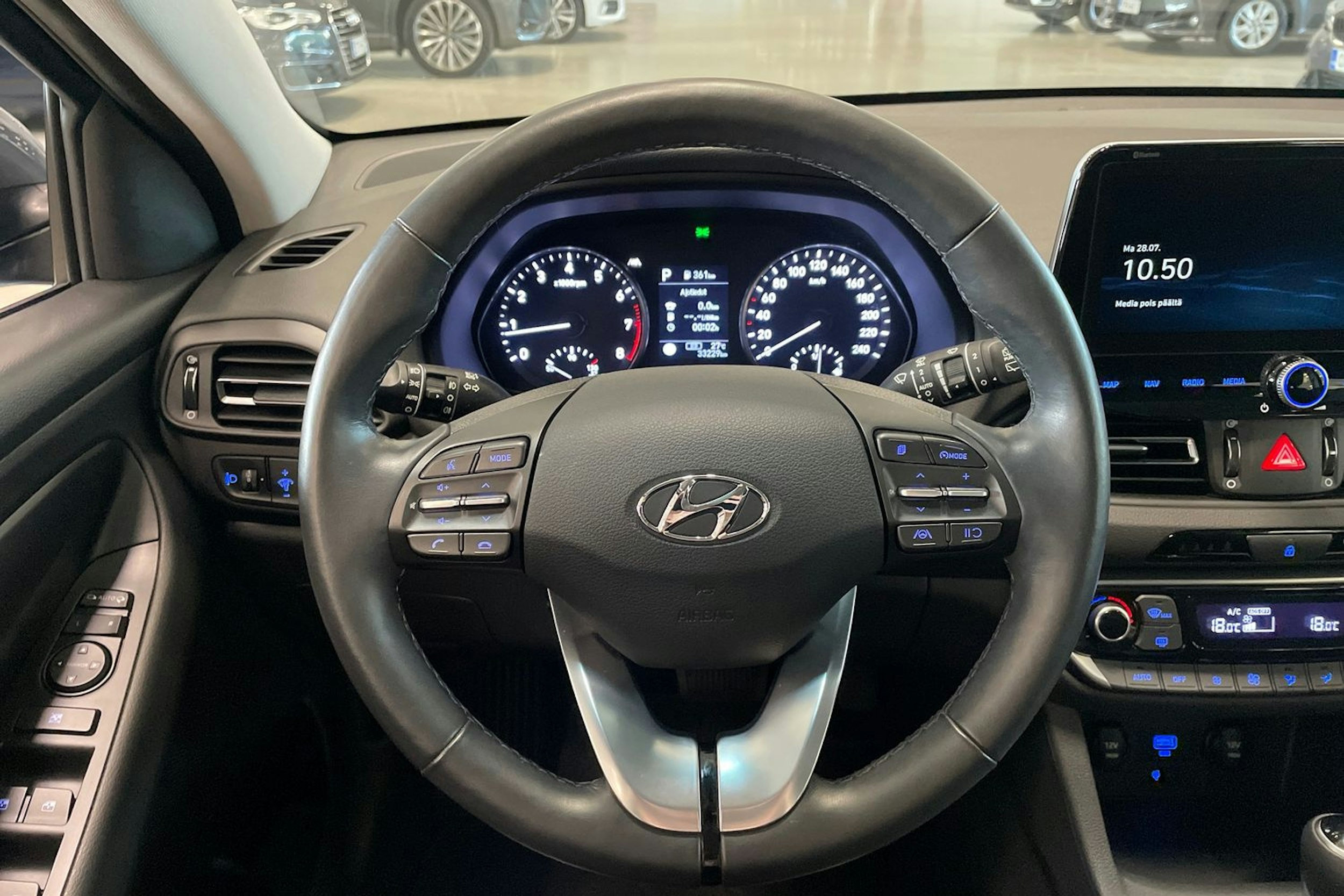 harmaa Hyundai i30 Wagon 2021 kuva 14.