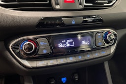 harmaa Hyundai i30 Wagon 2021 kuva 21.