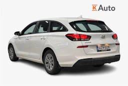 valkoinen Hyundai i30 Wagon 2021 kuva 2.