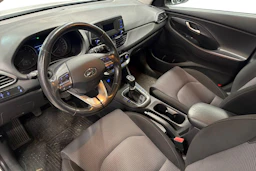 valkoinen Hyundai i30 Wagon 2021 kuva 3.