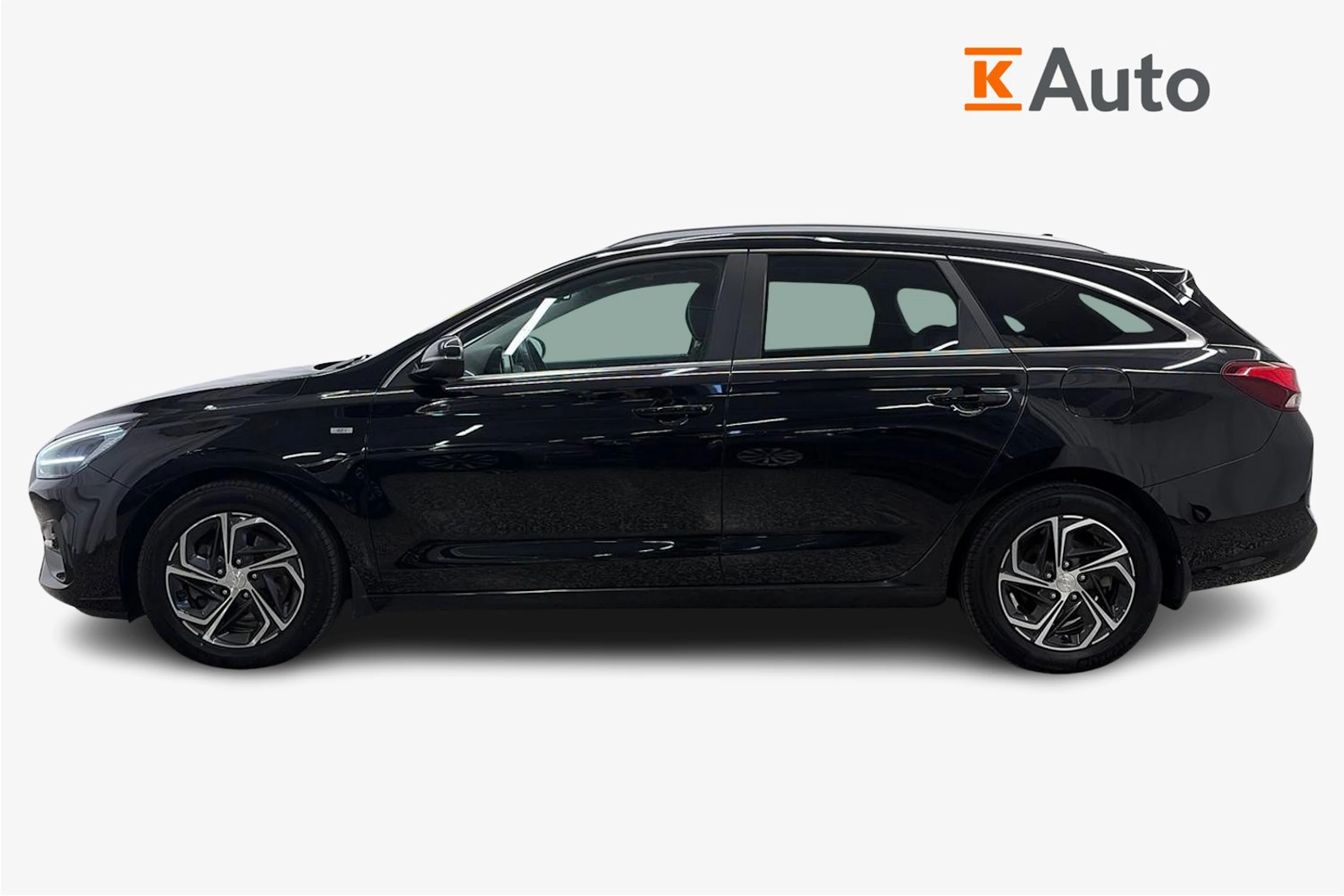 musta Hyundai i30 Wagon 2022 kuva 5.
