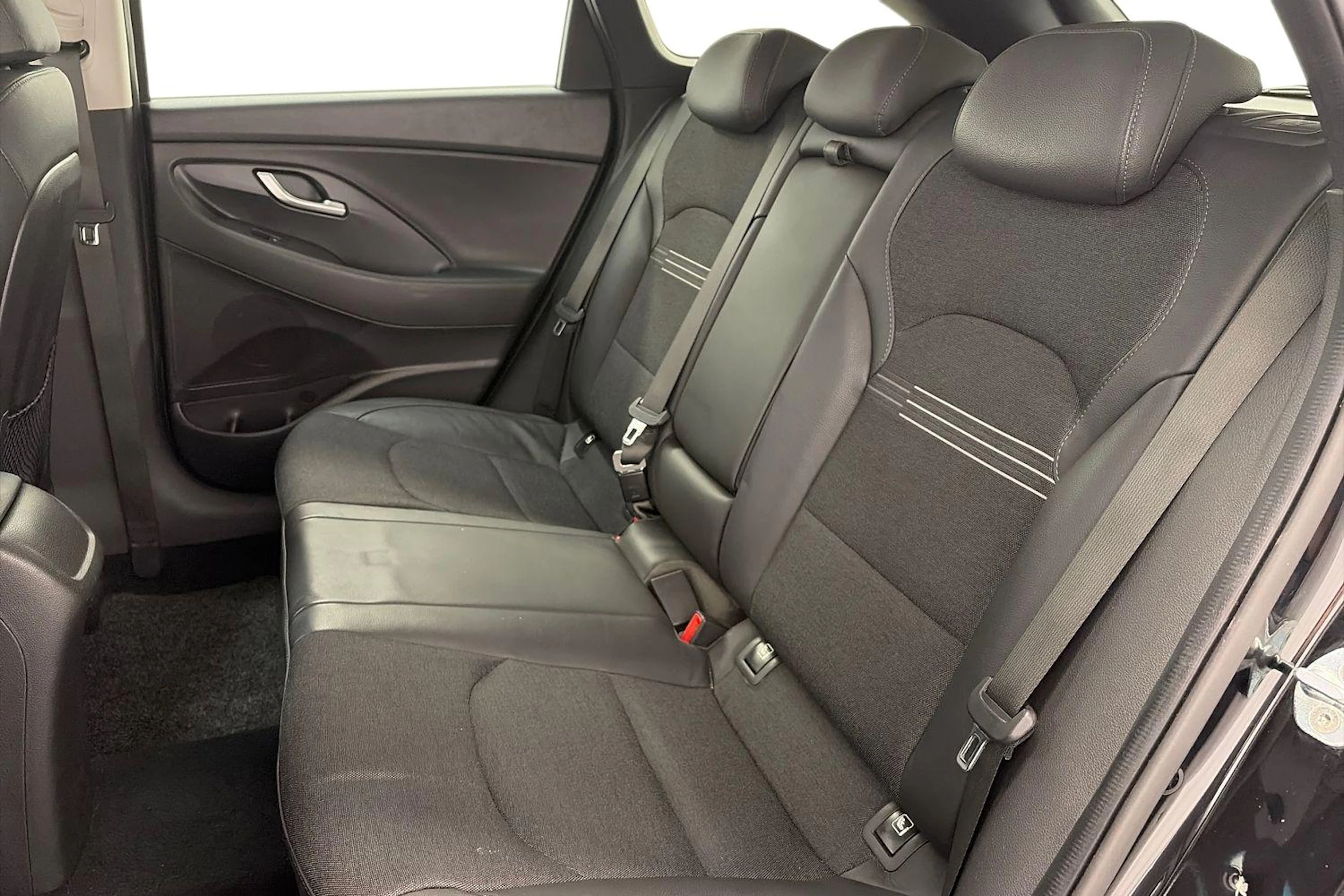 musta Hyundai i30 Wagon 2022 kuva 8.