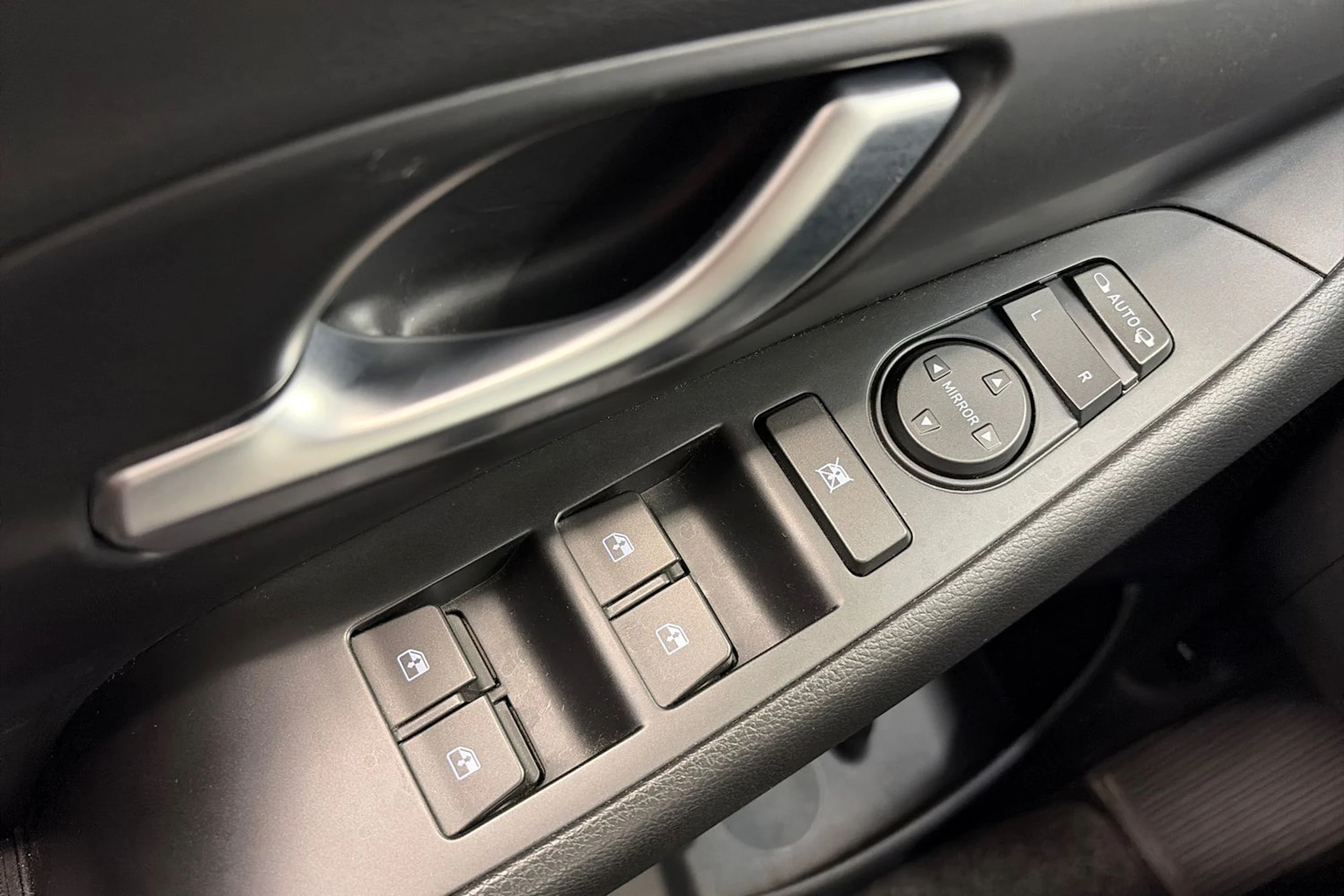musta Hyundai i30 Wagon 2022 kuva 23.