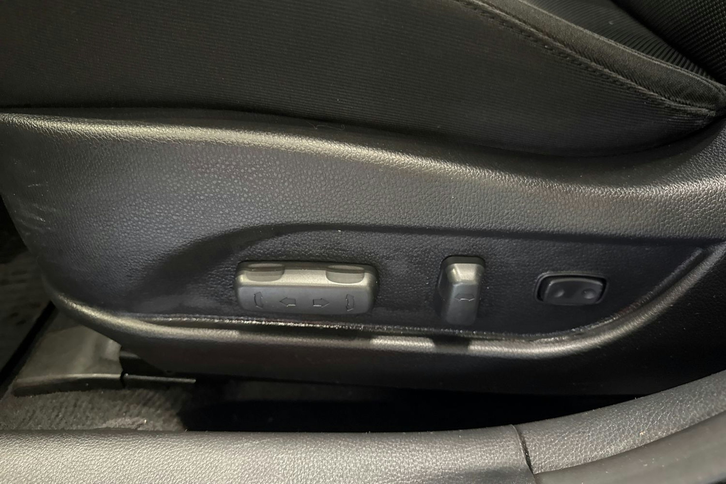 hopea Hyundai i40 2011 kuva 26.