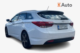 Valkoinen Hyundai i40 2011 kuva 2.