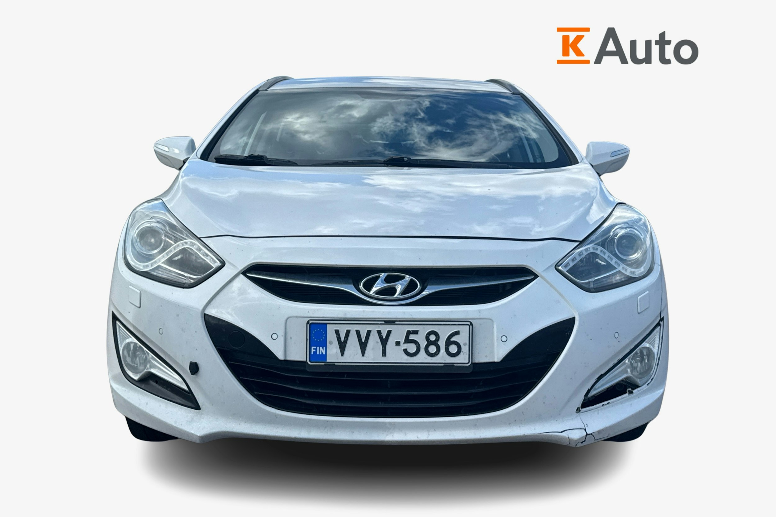Valkoinen Hyundai i40 2011 kuva 4.