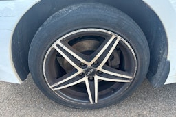 Valkoinen Hyundai i40 2011 kuva 9.