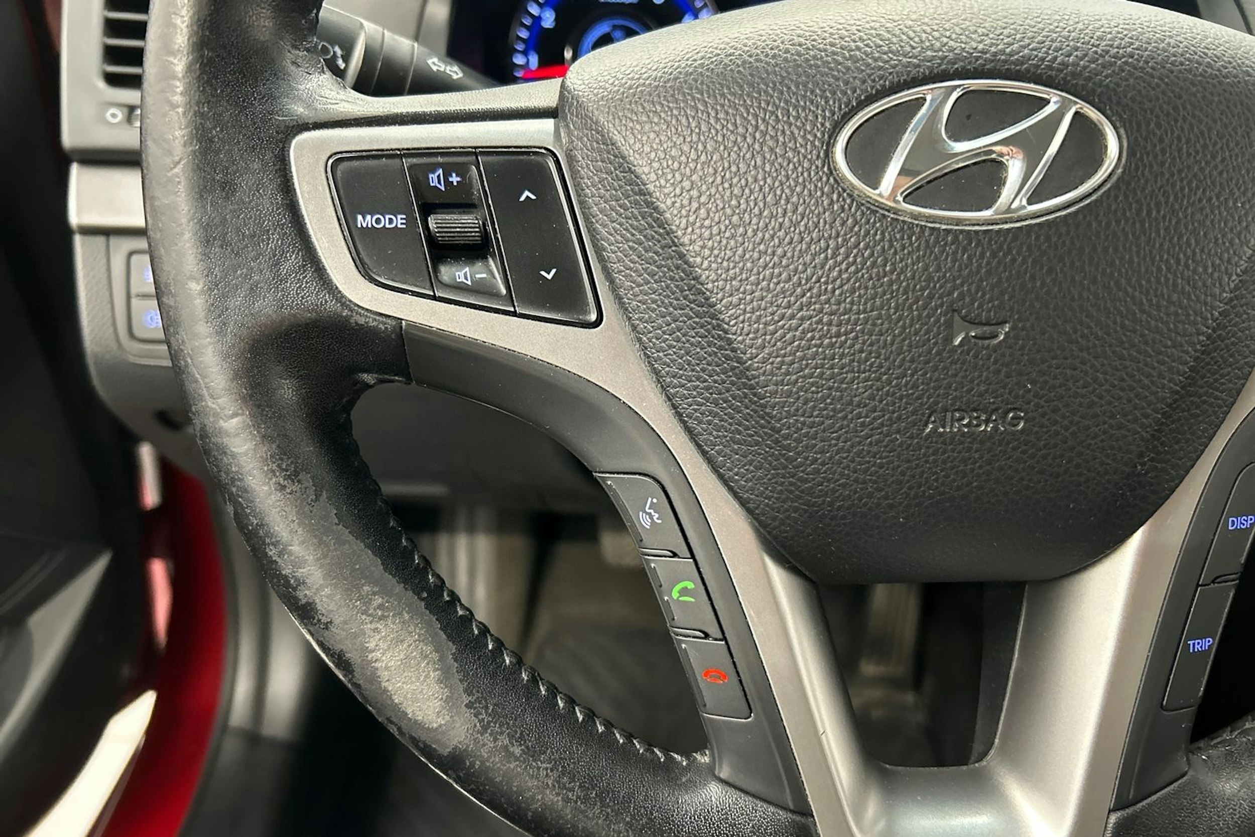 punainen Hyundai i40 2012 kuva 18.
