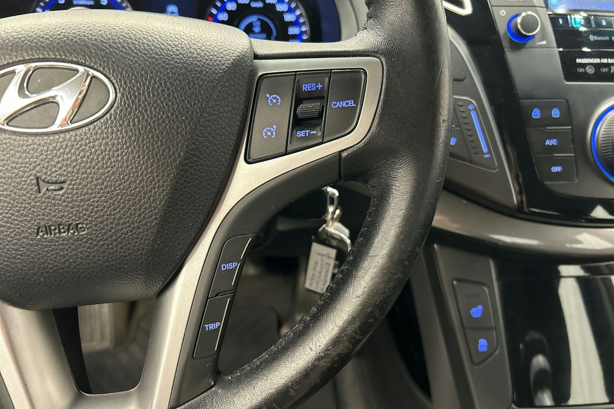 punainen Hyundai i40 2012 kuva 19.