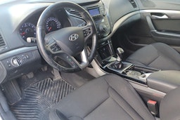 valkoinen Hyundai i40 2012 kuva 3.