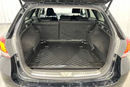 musta Hyundai i40 2013 kuva 12.