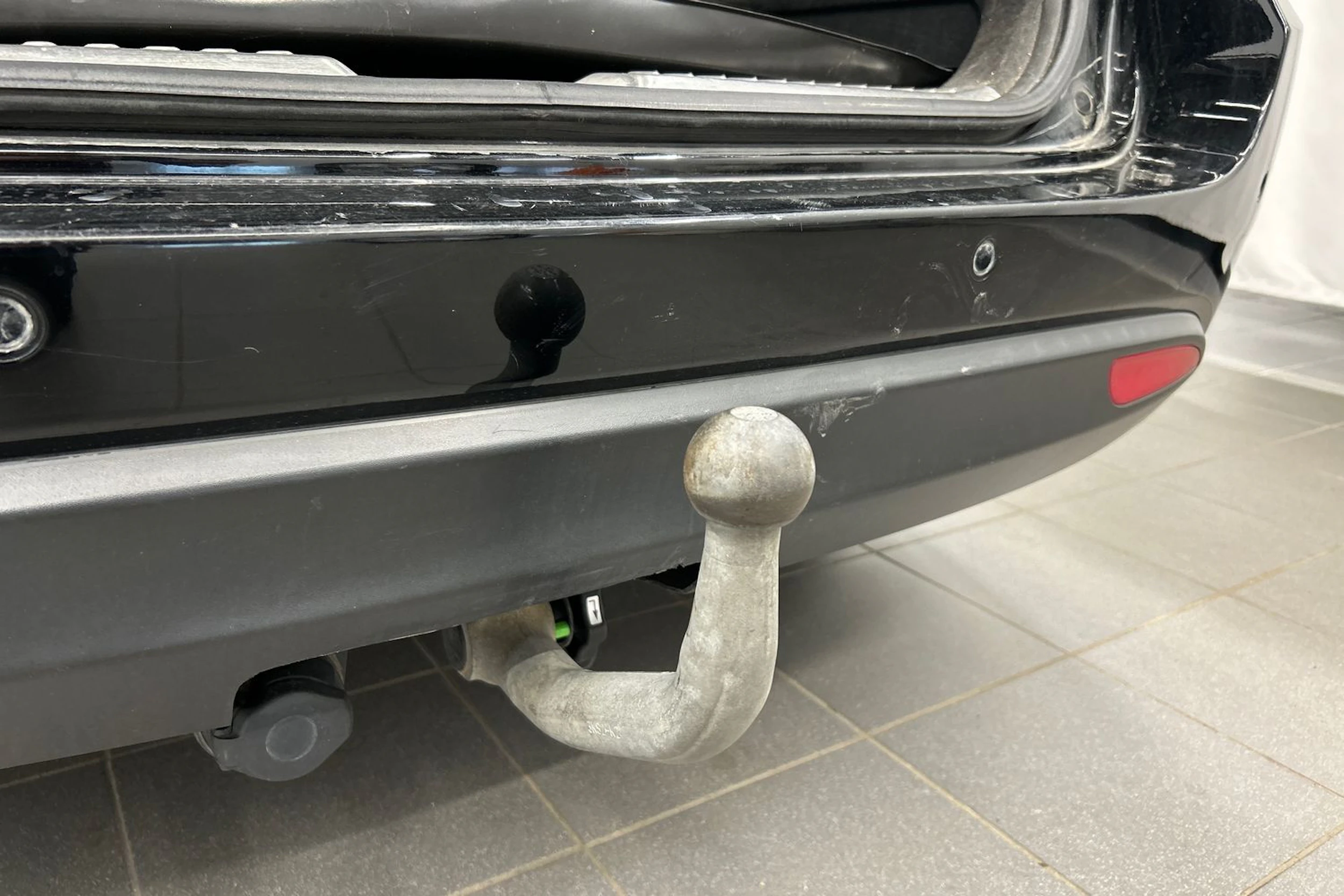 musta Hyundai i40 2013 kuva 13.