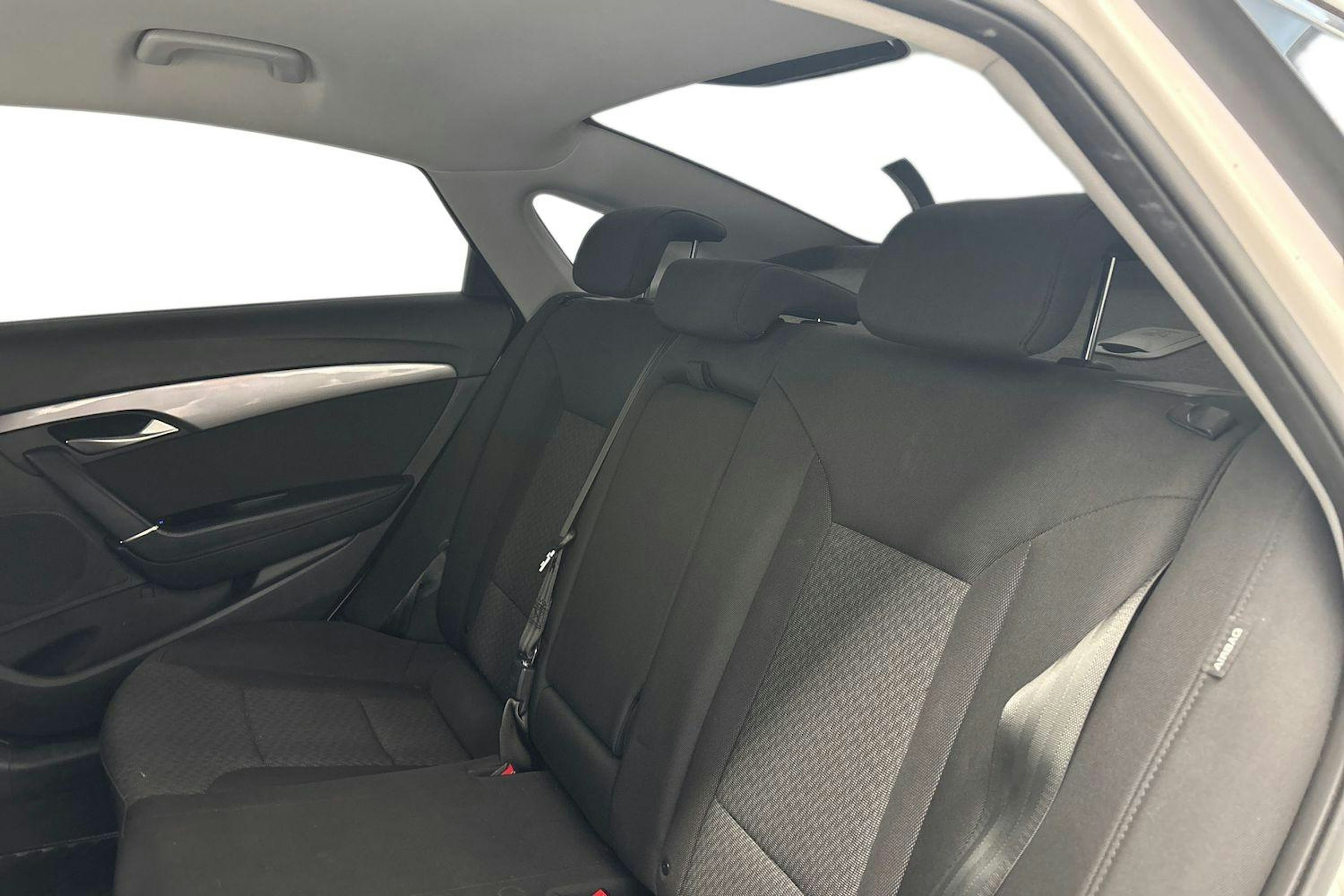 valkoinen Hyundai i40 Sedan 2013 kuva 10.