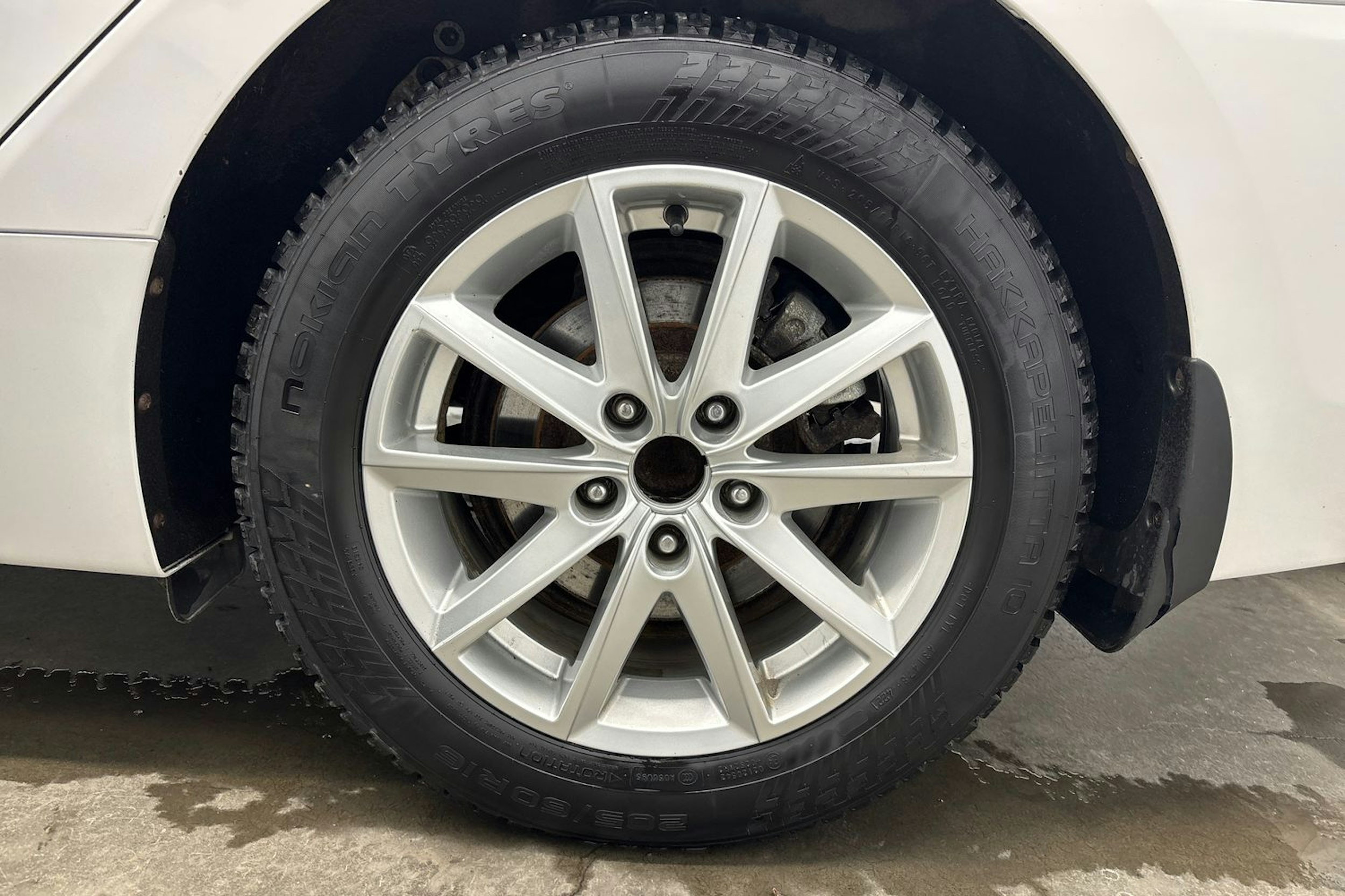 valkoinen Hyundai i40 Sedan 2013 kuva 13.