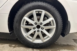 valkoinen Hyundai i40 Sedan 2013 kuva 13.