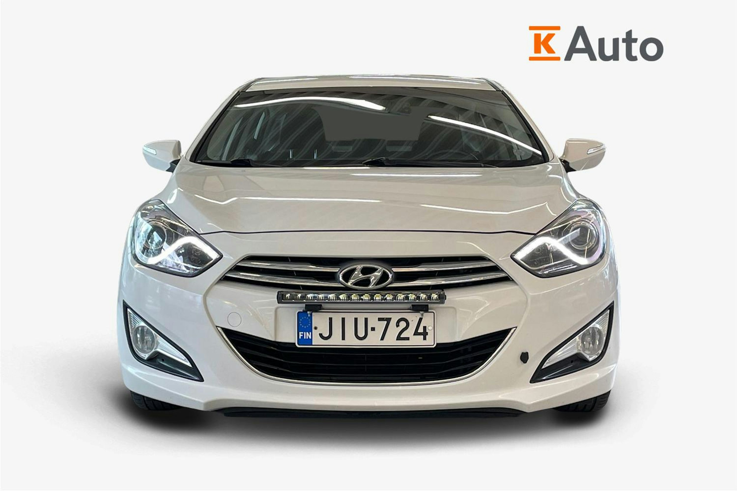Valkoinen Hyundai i40 Sedan 2013 kuva 5.
