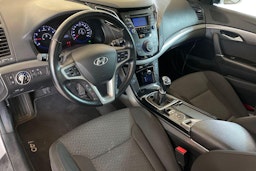 Valkoinen Hyundai i40 Sedan 2013 kuva 7.