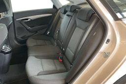 Valkoinen Hyundai i40 Sedan 2013 kuva 10.