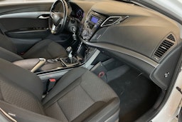 Valkoinen Hyundai i40 Sedan 2013 kuva 26.