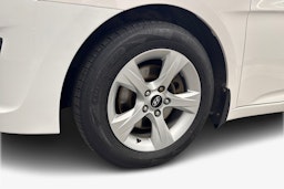 valkoinen Hyundai i40 Sedan 2013 kuva 11.