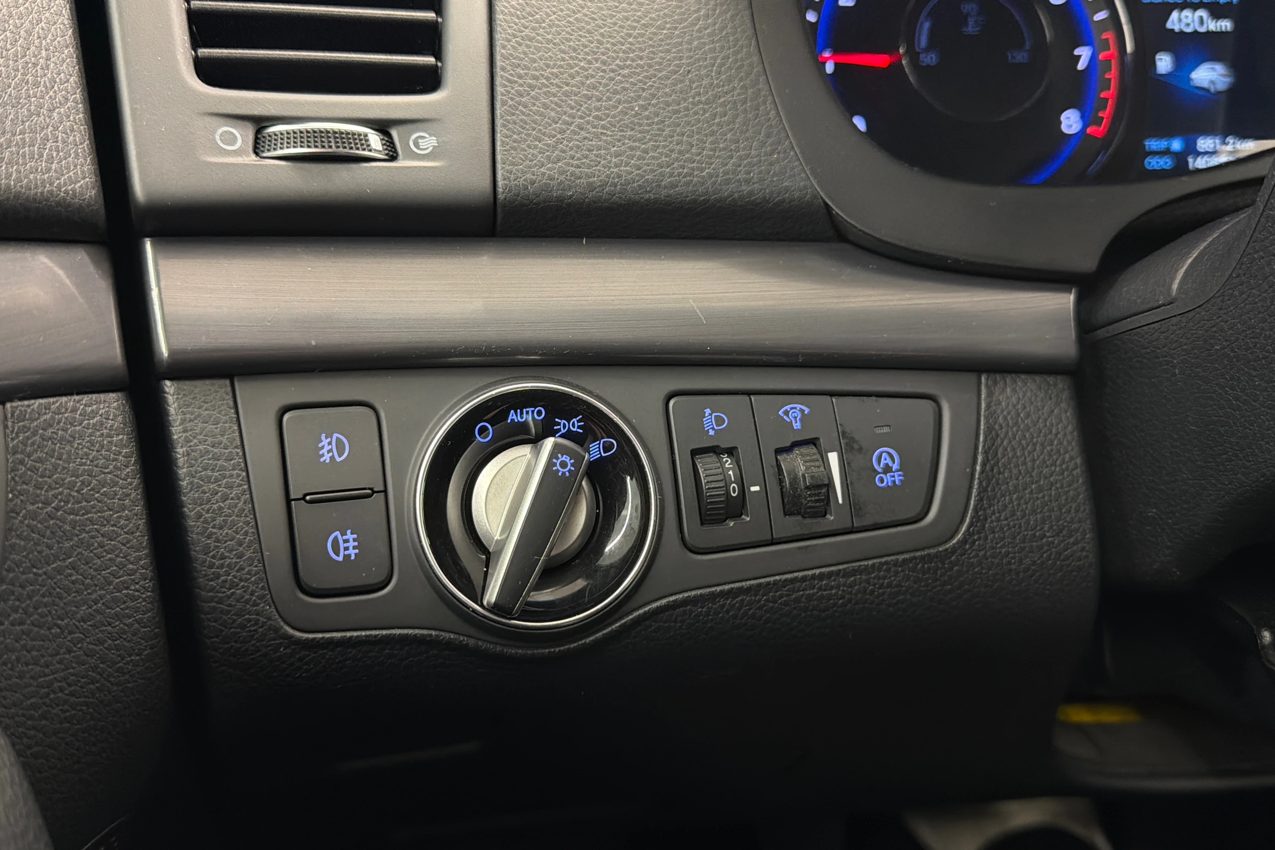 sininen Hyundai i40 Wagon 2014 kuva 17.
