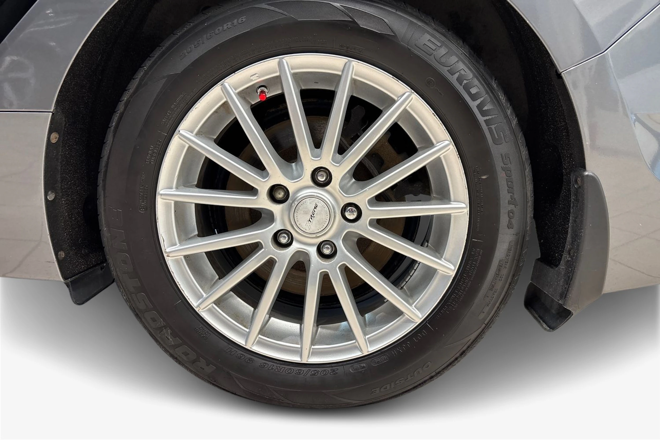 Harmaa Hyundai i40 Wagon 2015 kuva 9.