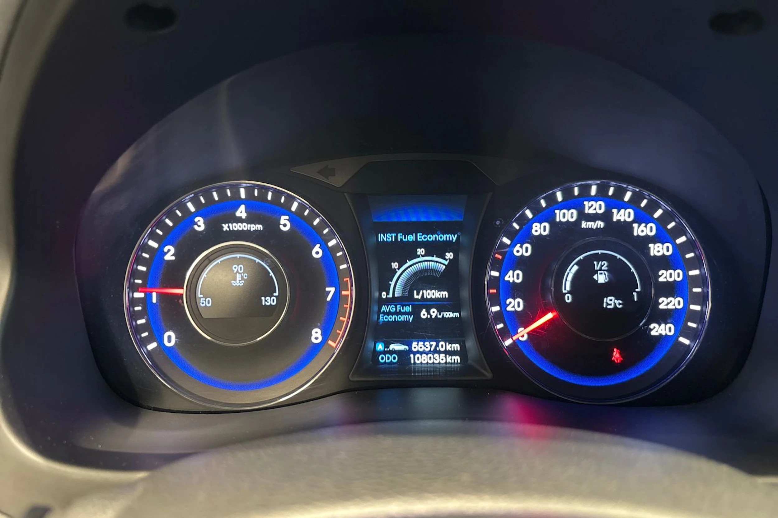 Harmaa Hyundai i40 Wagon 2015 kuva 15.
