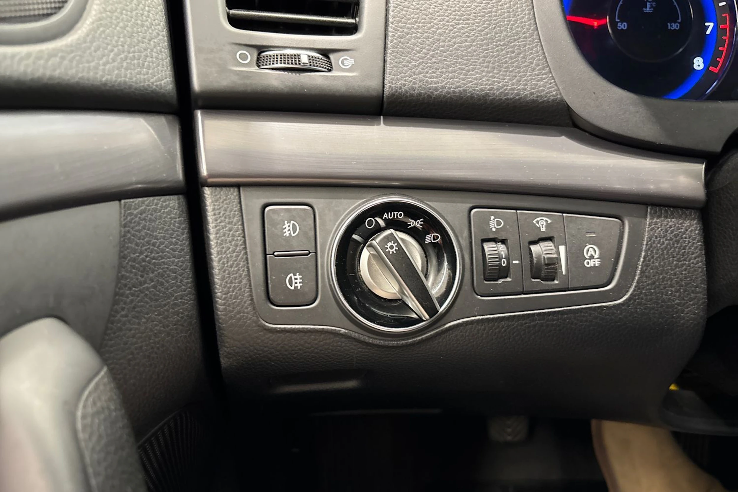 Harmaa Hyundai i40 Wagon 2015 kuva 17.