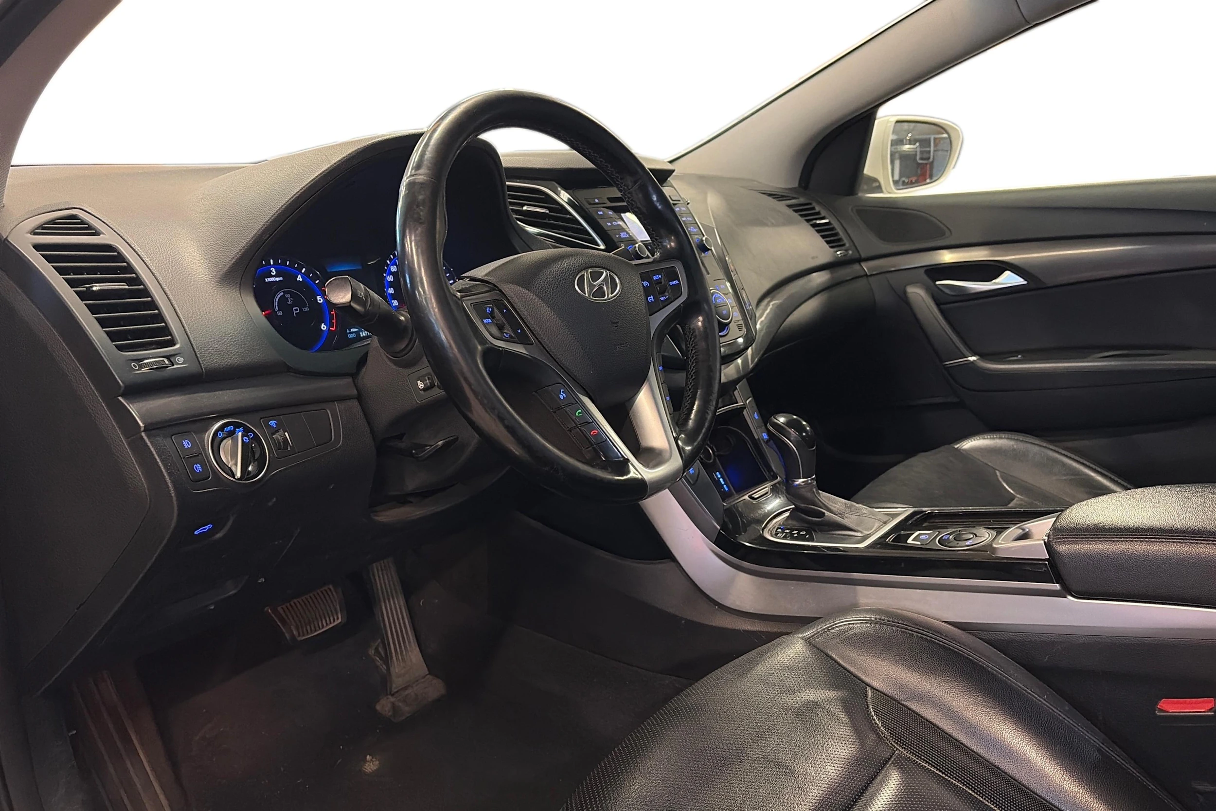 valkoinen Hyundai i40 Wagon 2015 kuva 3.