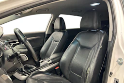 valkoinen Hyundai i40 Wagon 2015 kuva 6.