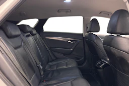 valkoinen Hyundai i40 Wagon 2015 kuva 9.