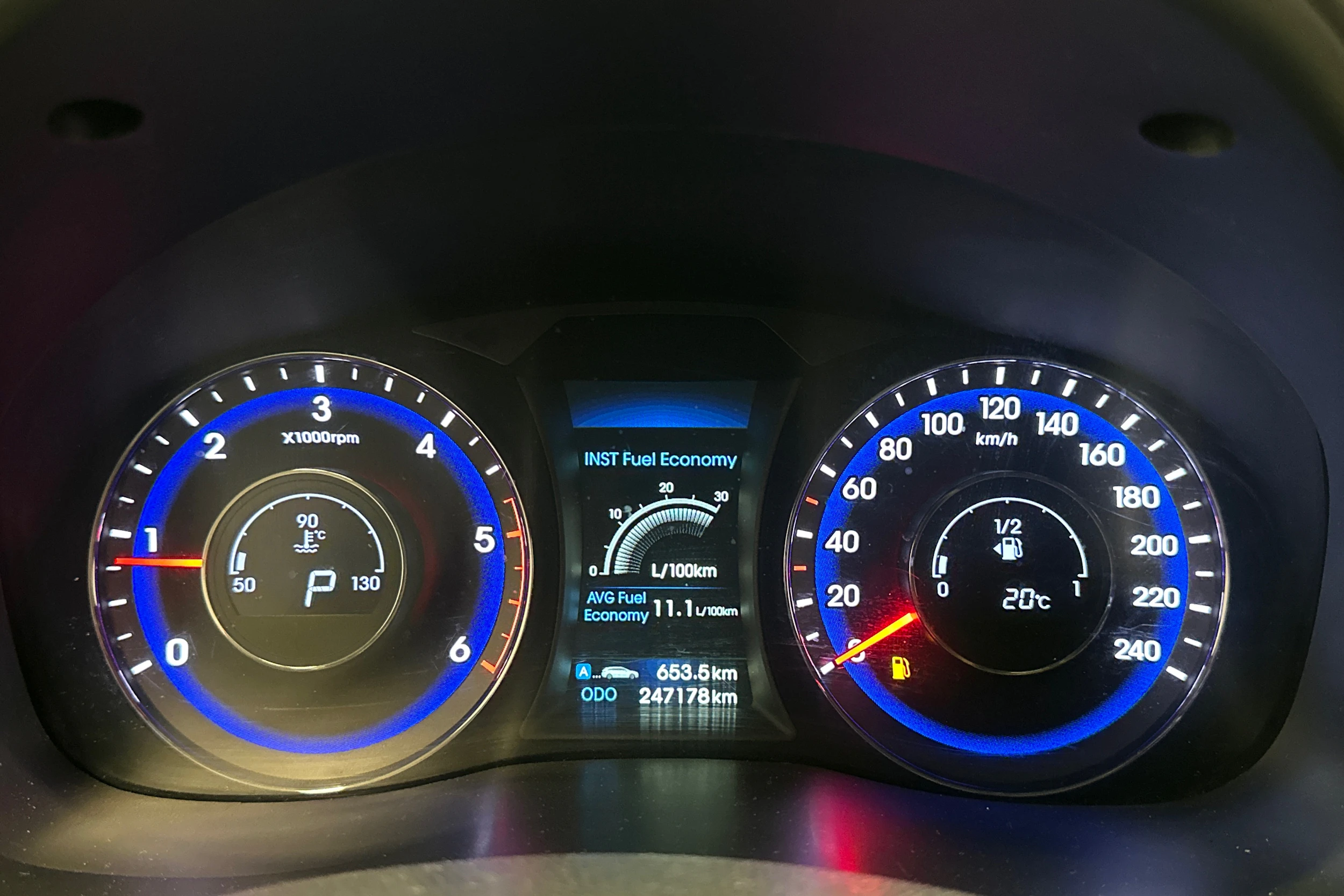 valkoinen Hyundai i40 Wagon 2015 kuva 15.