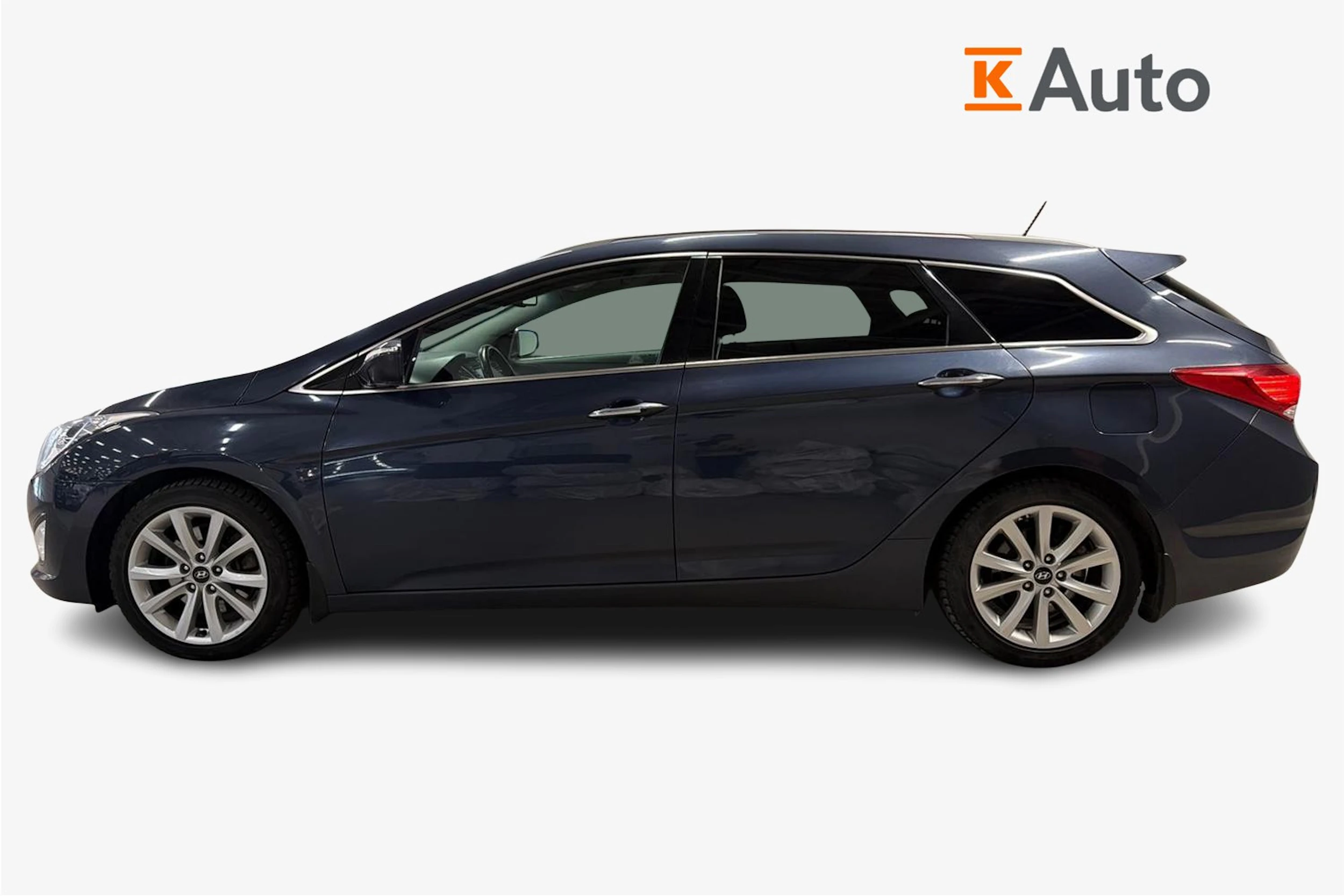 Sininen Hyundai i40 Wagon 2015 kuva 5.