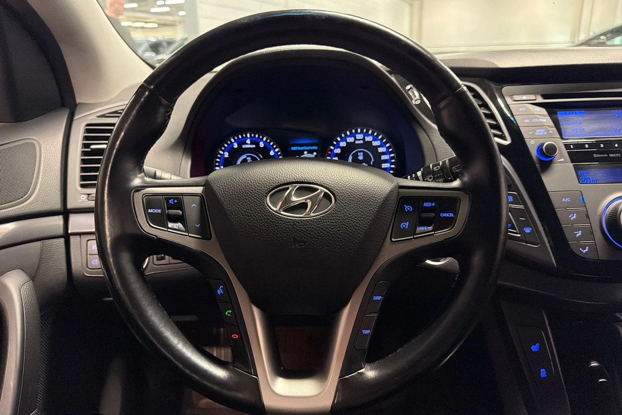Sininen Hyundai i40 Wagon 2015 kuva 16.