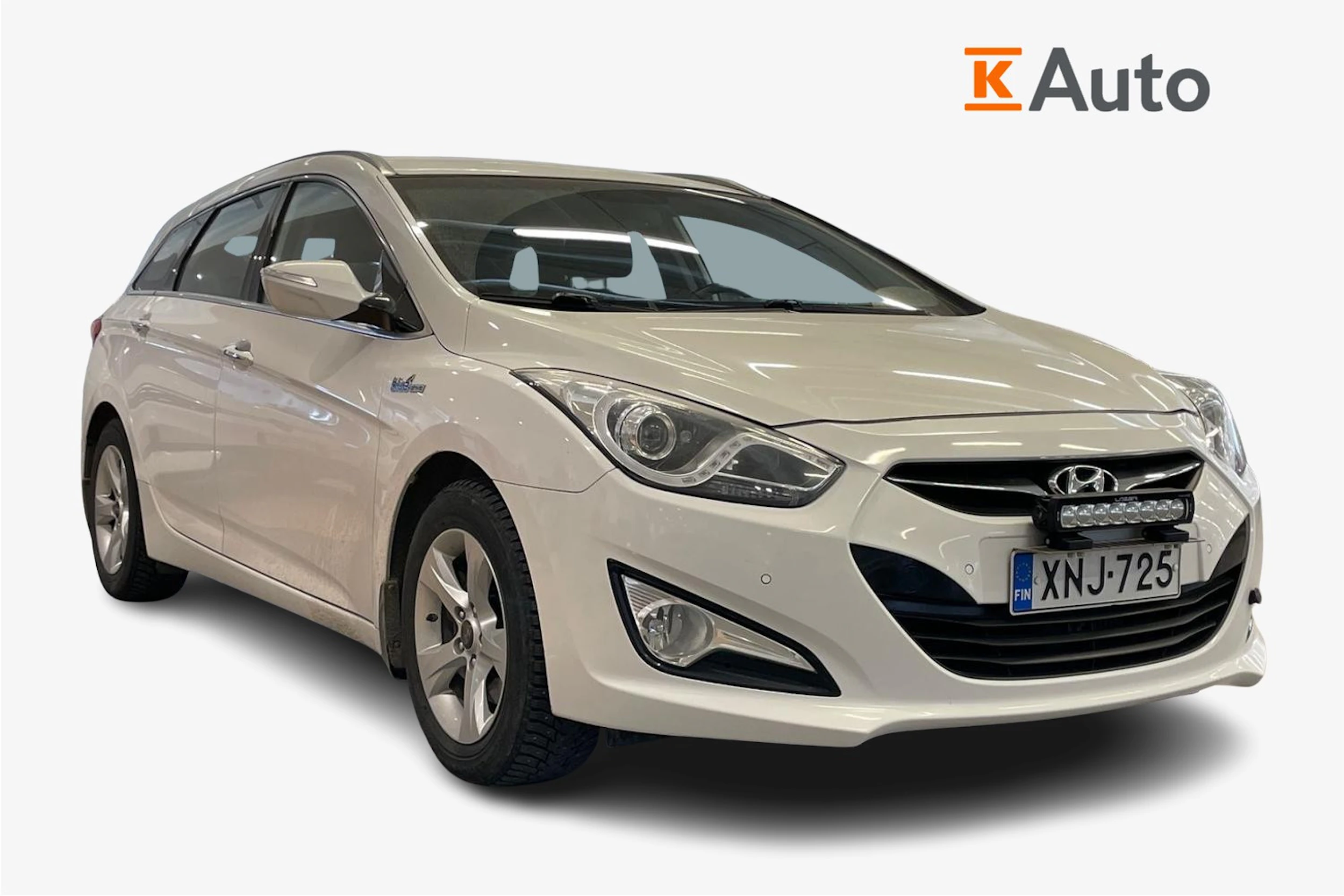 valkoinen Hyundai i40 Wagon 2015 kuva 1.