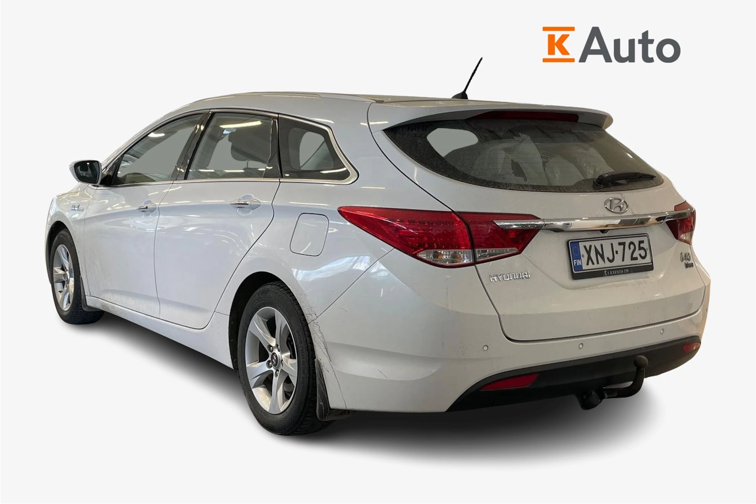 valkoinen Hyundai i40 Wagon 2015 kuva 2.