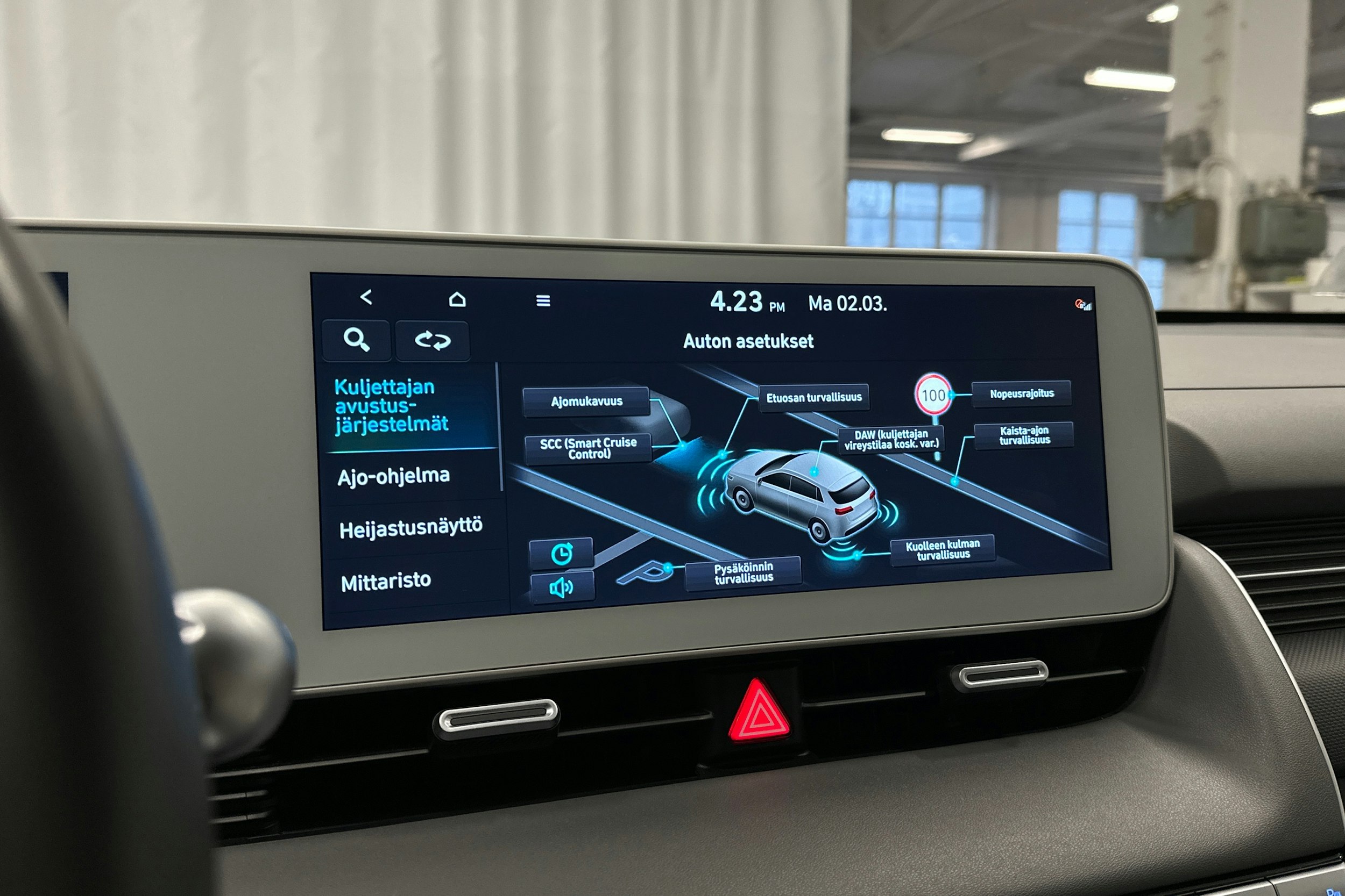 sininen Hyundai IONIQ 5 2022 kuva 22.